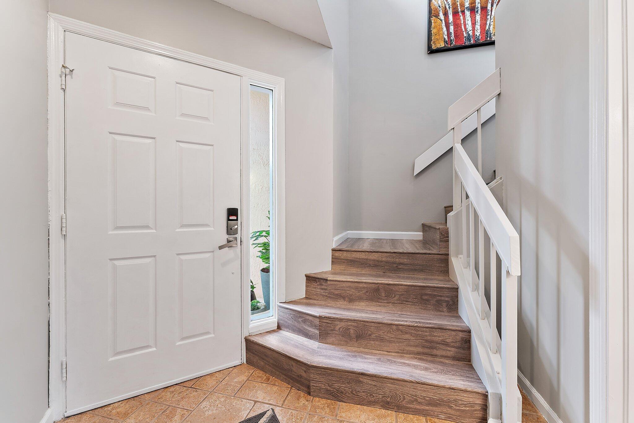 866 Windermere Way