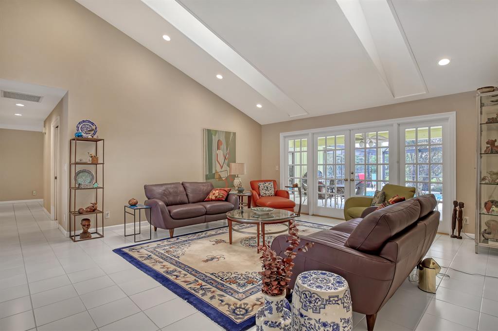 3 Cuillan Circle