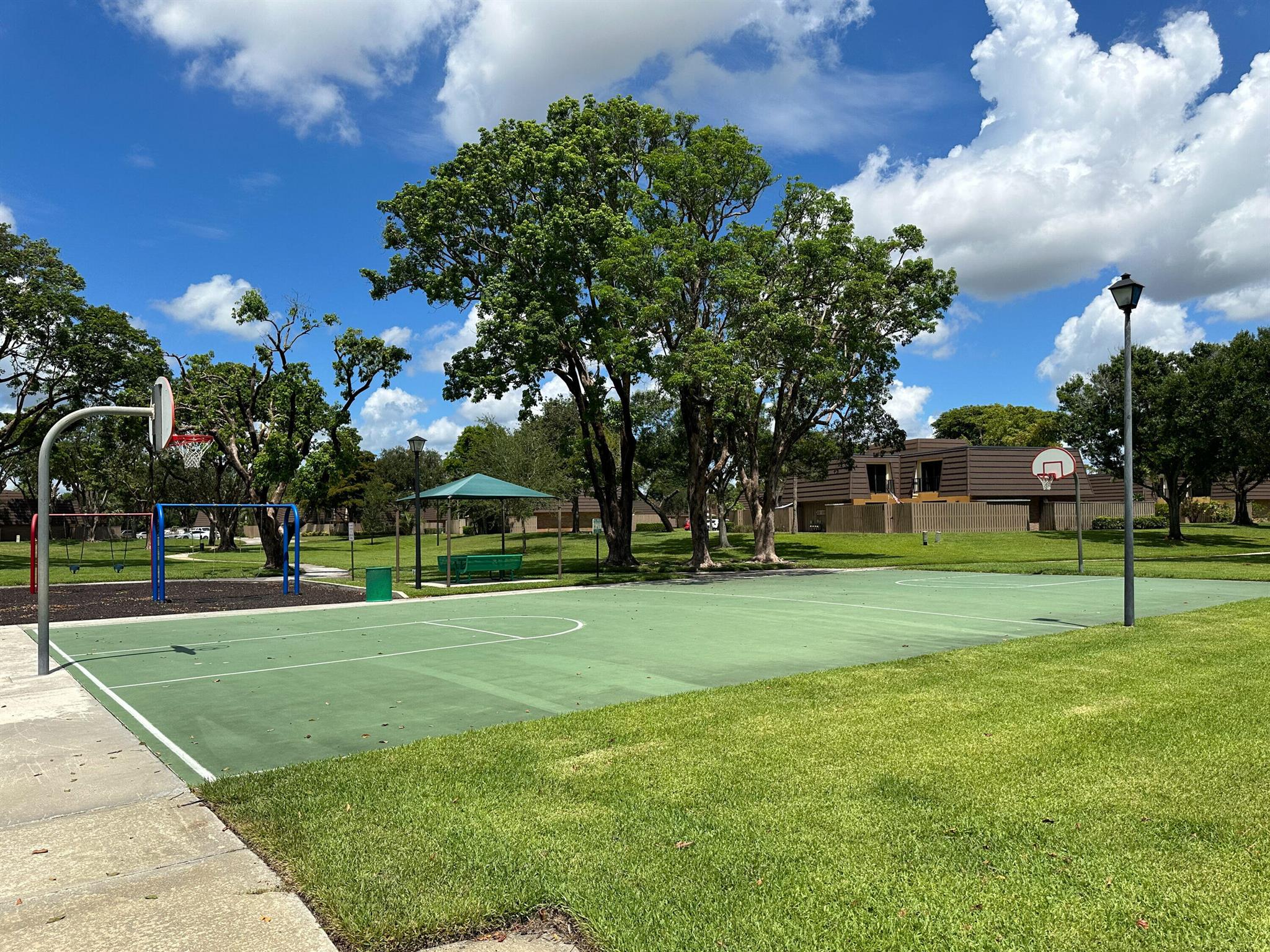 619 6th Court