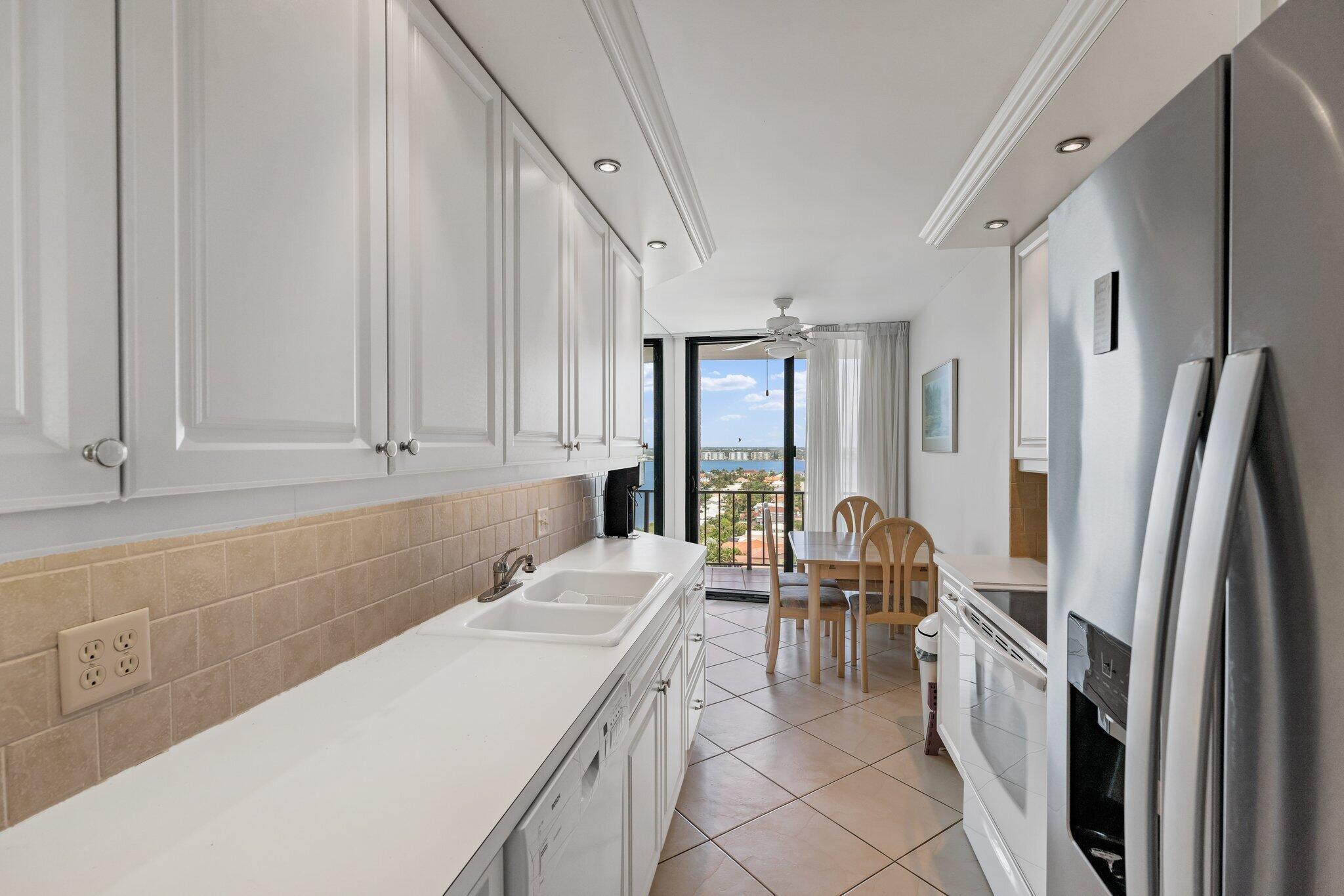 4200 N Ocean Drive 2-1705