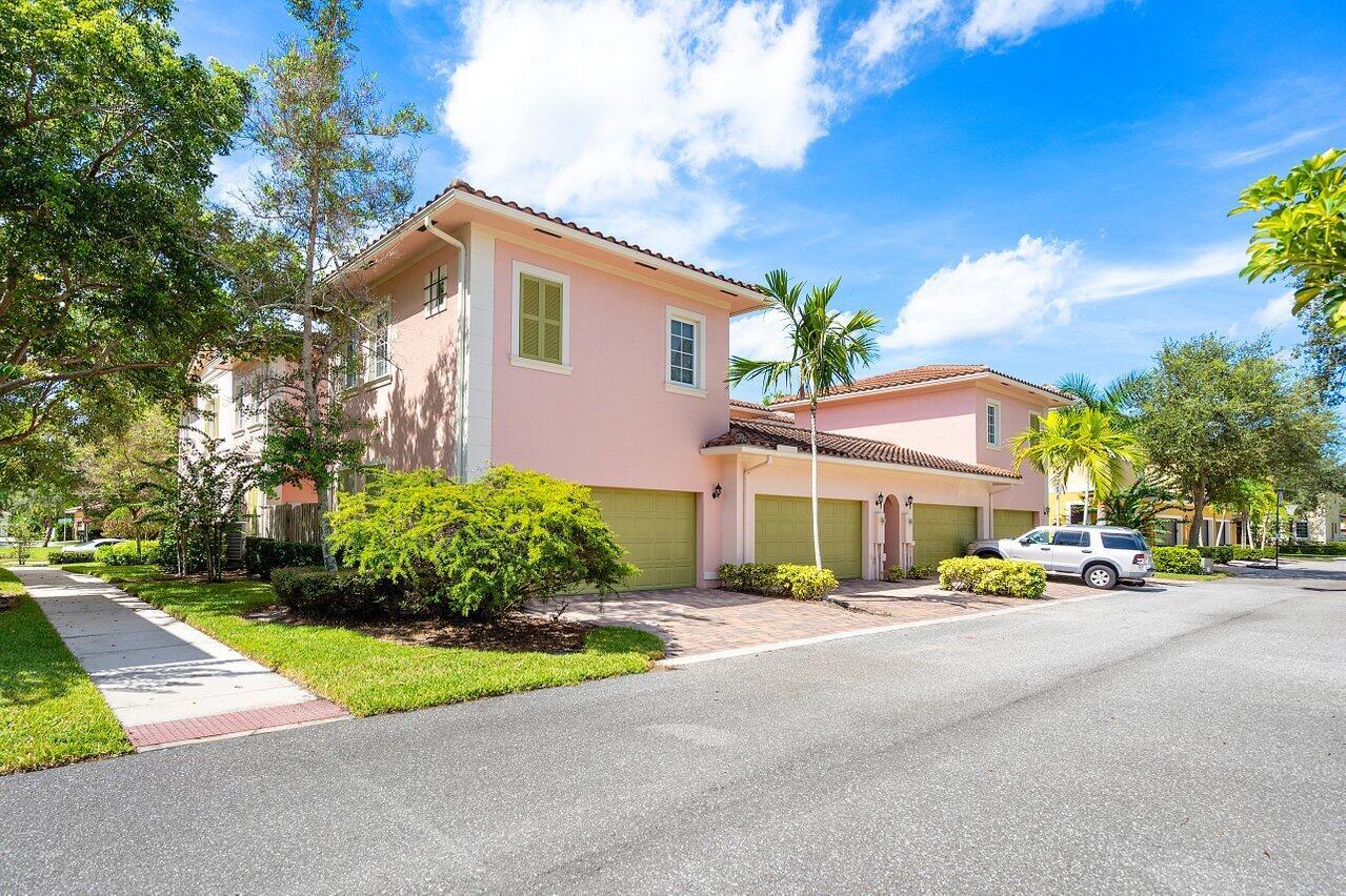 227 Edenberry Avenue