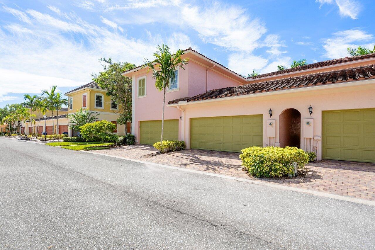 227 Edenberry Avenue
