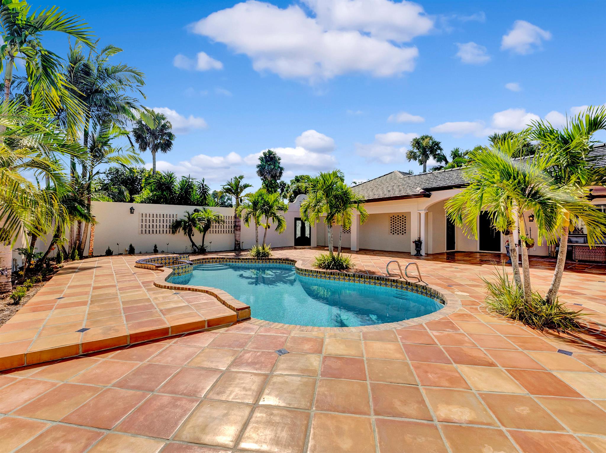 18903 SE River Drive