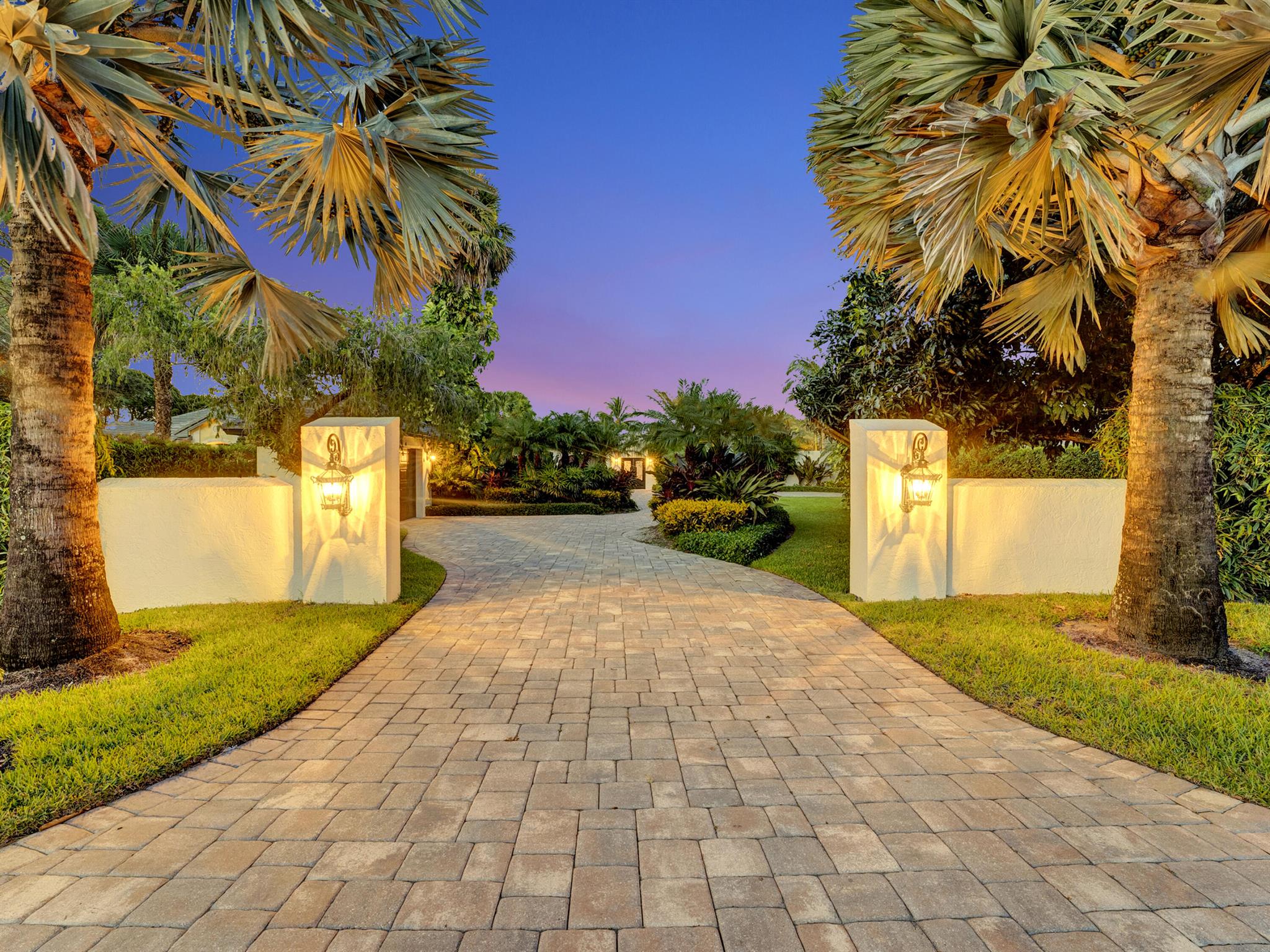 18903 SE River Drive