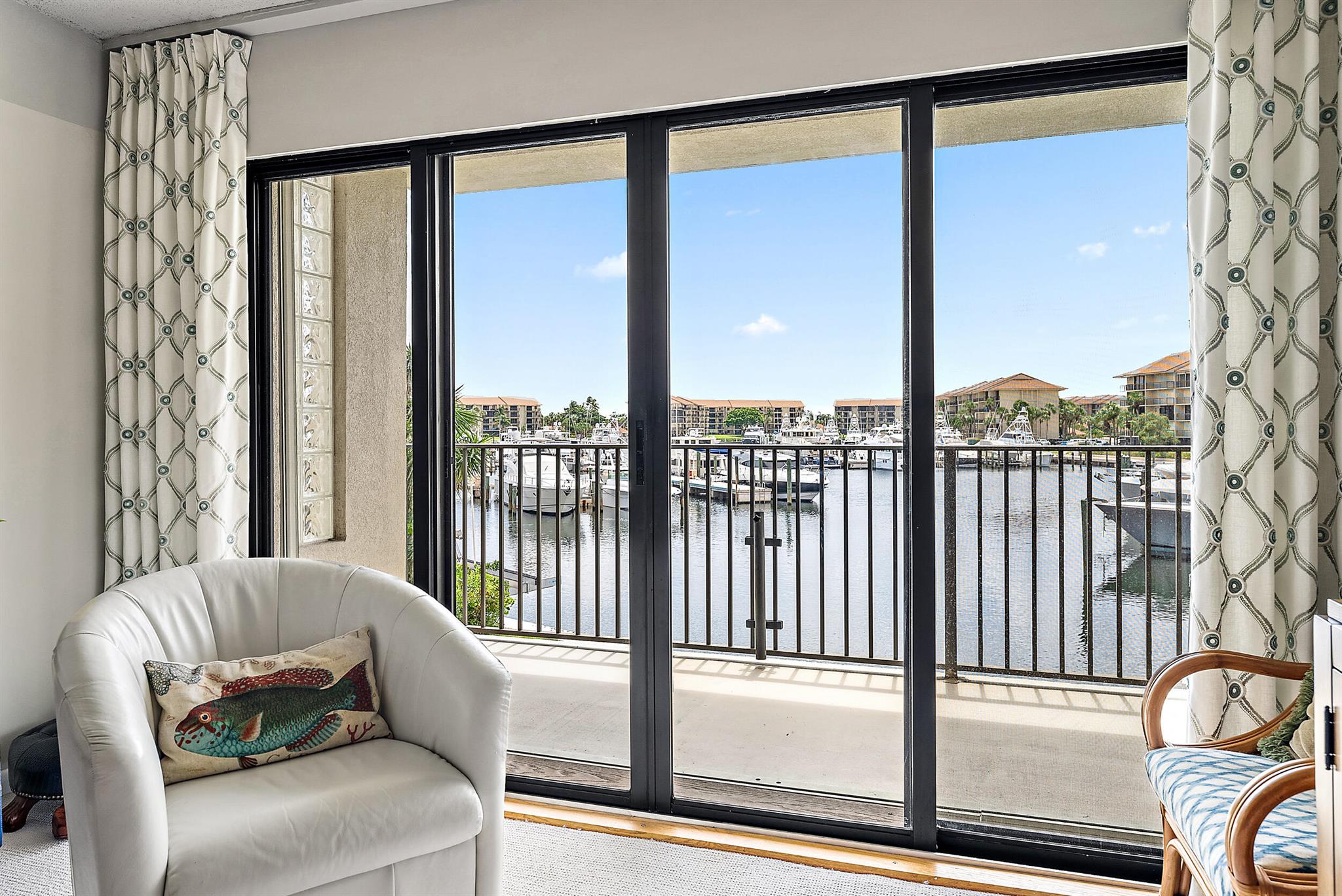 1601 Marina Isle Way 202