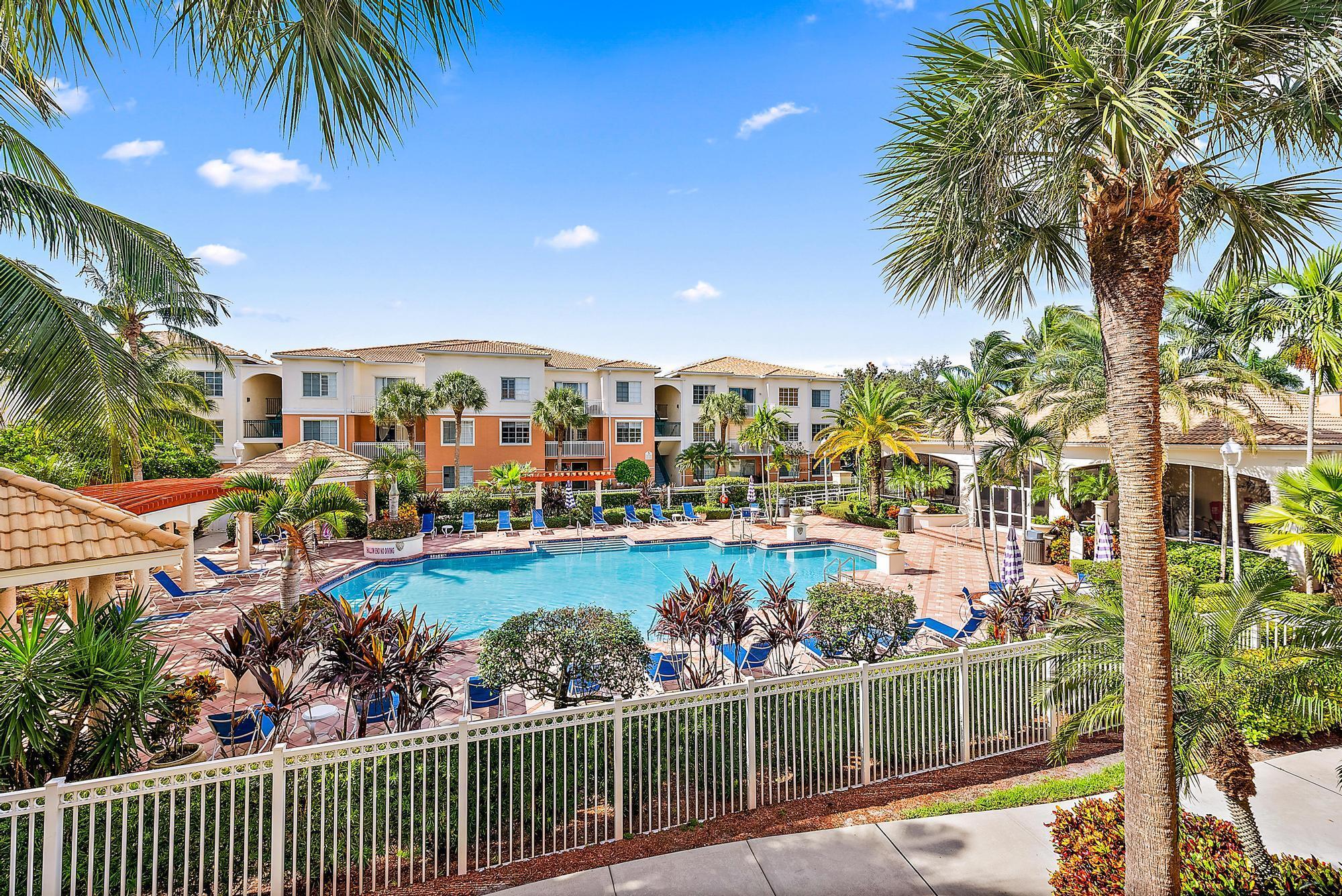 4206 Myrtlewood Circle E