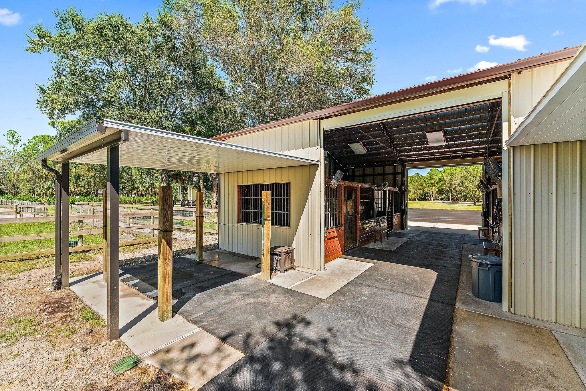 17593 Winterhawk Trail