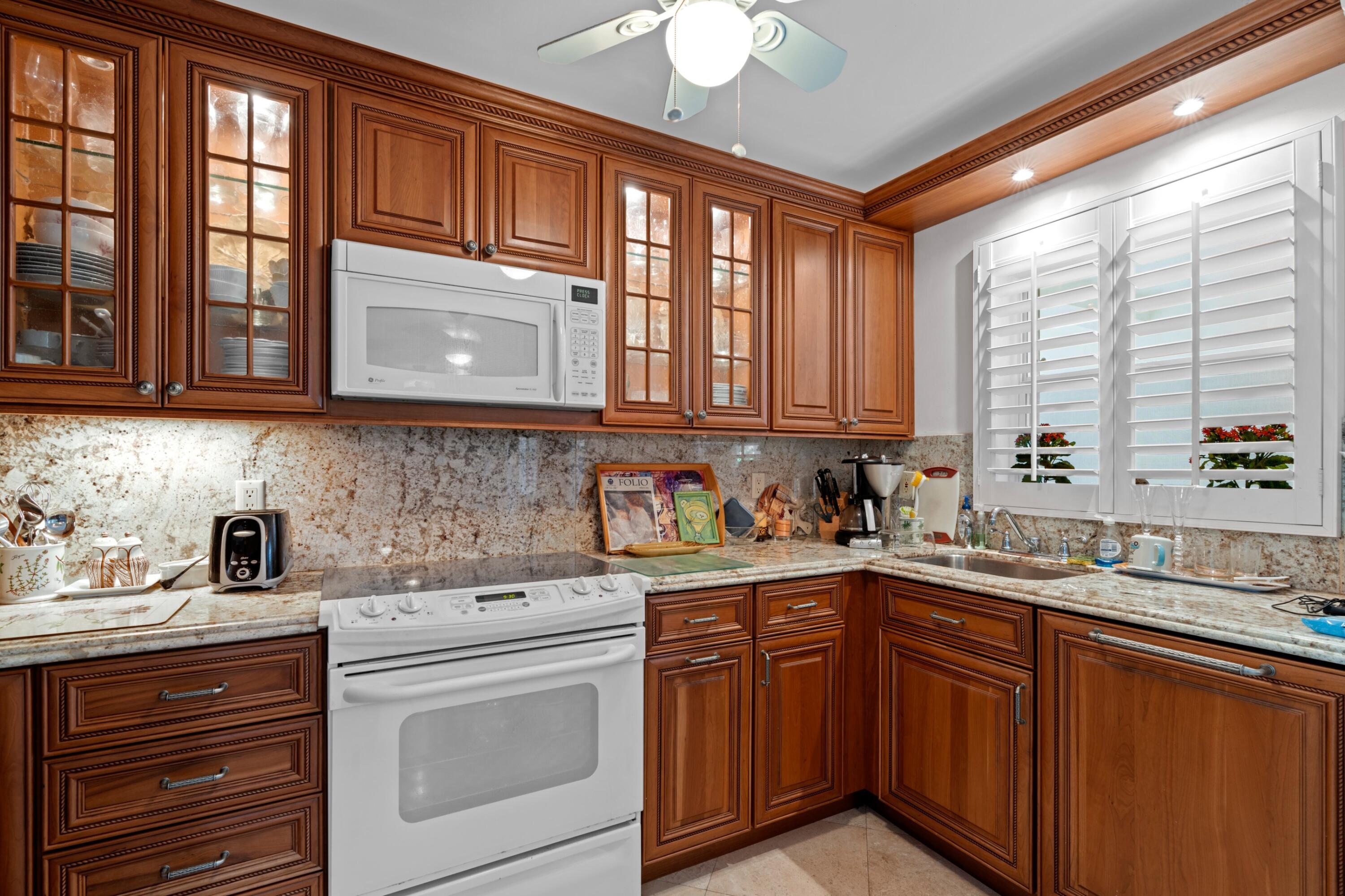 139 Sunrise Avenue 101