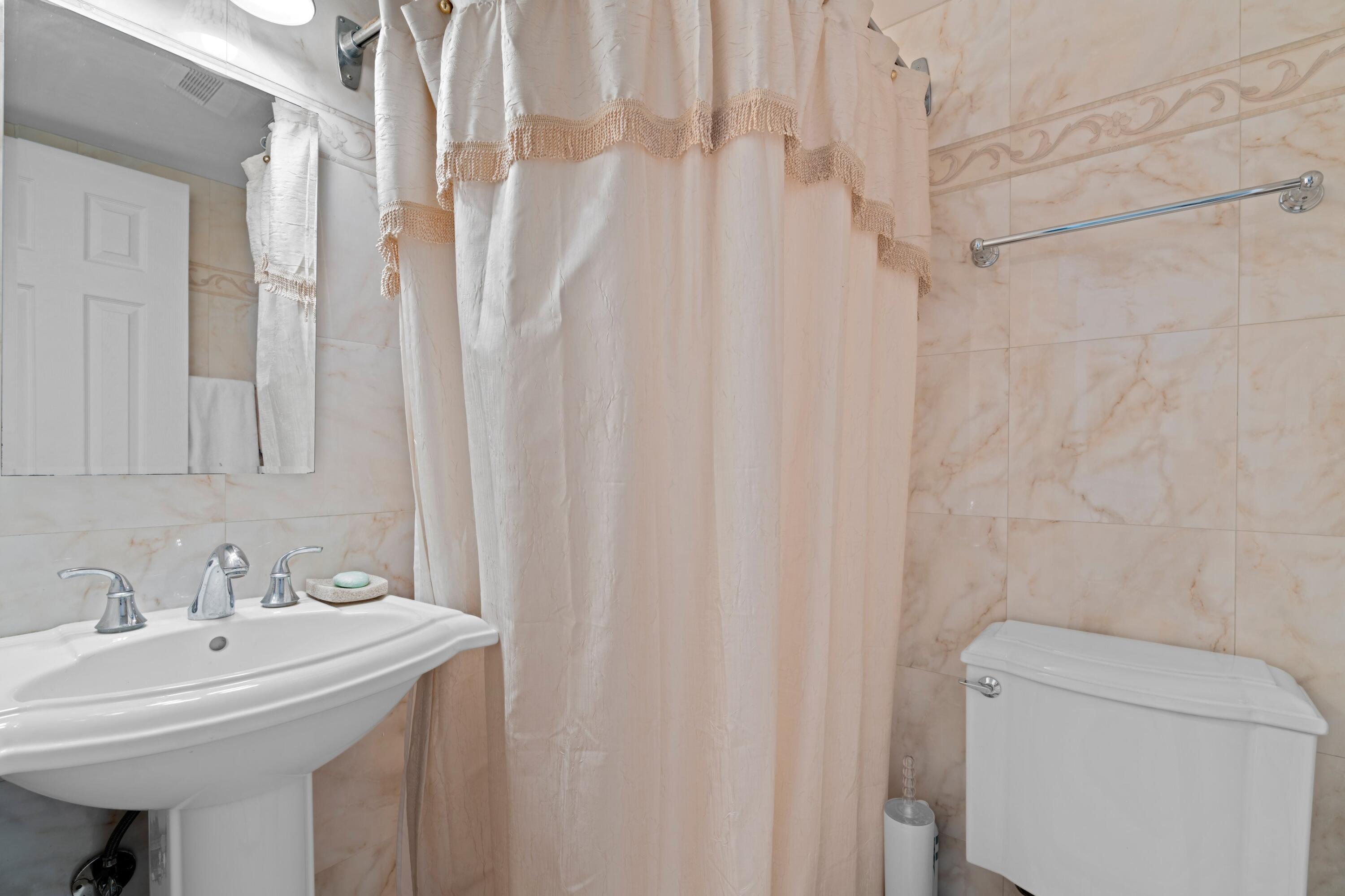 139 Sunrise Avenue 101