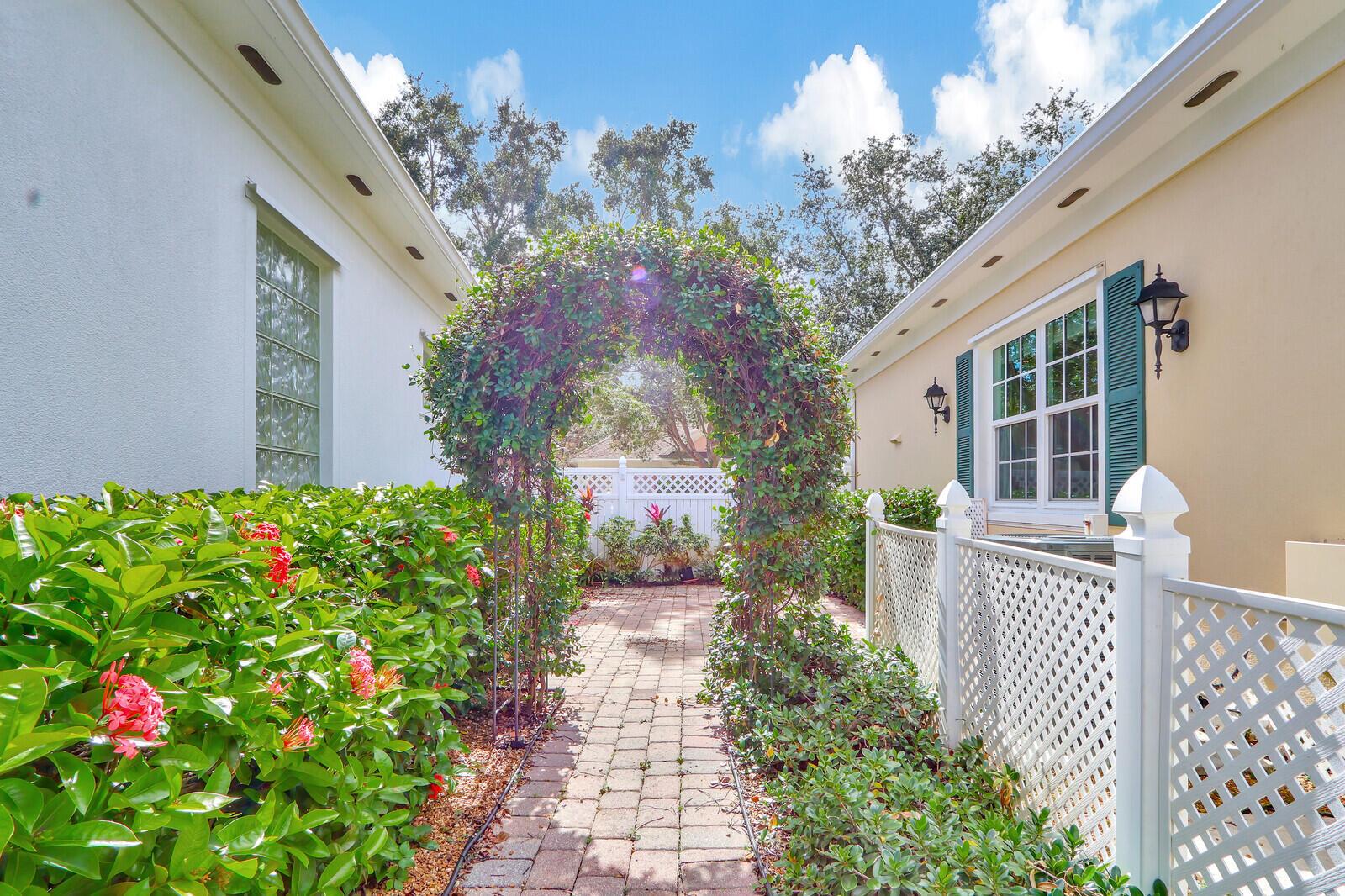 218 Marlberry Circle