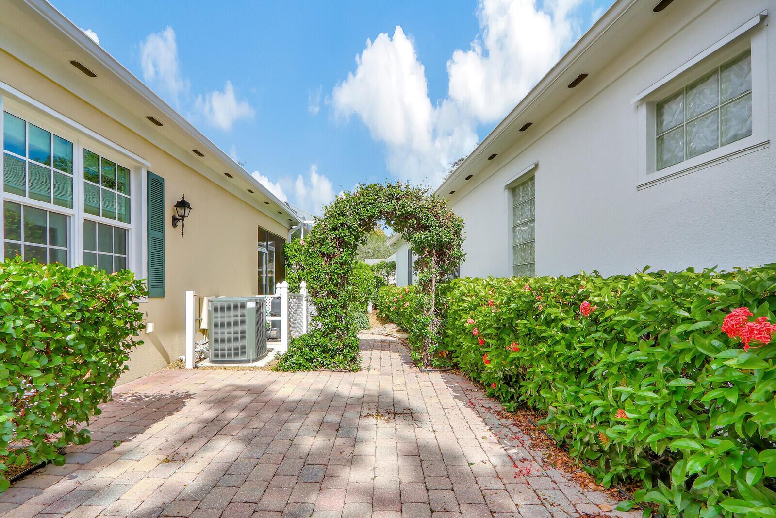 218 Marlberry Circle