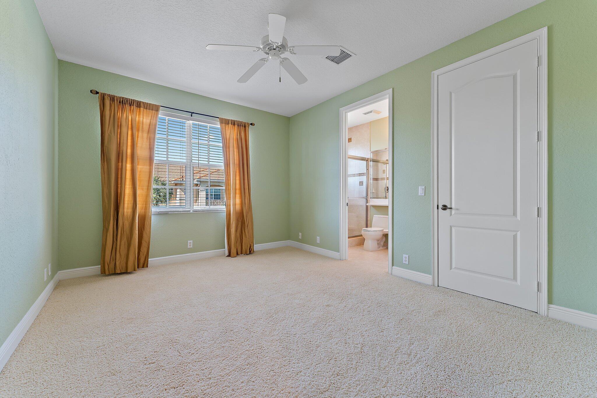 4808 Sawgrass Breeze Drive