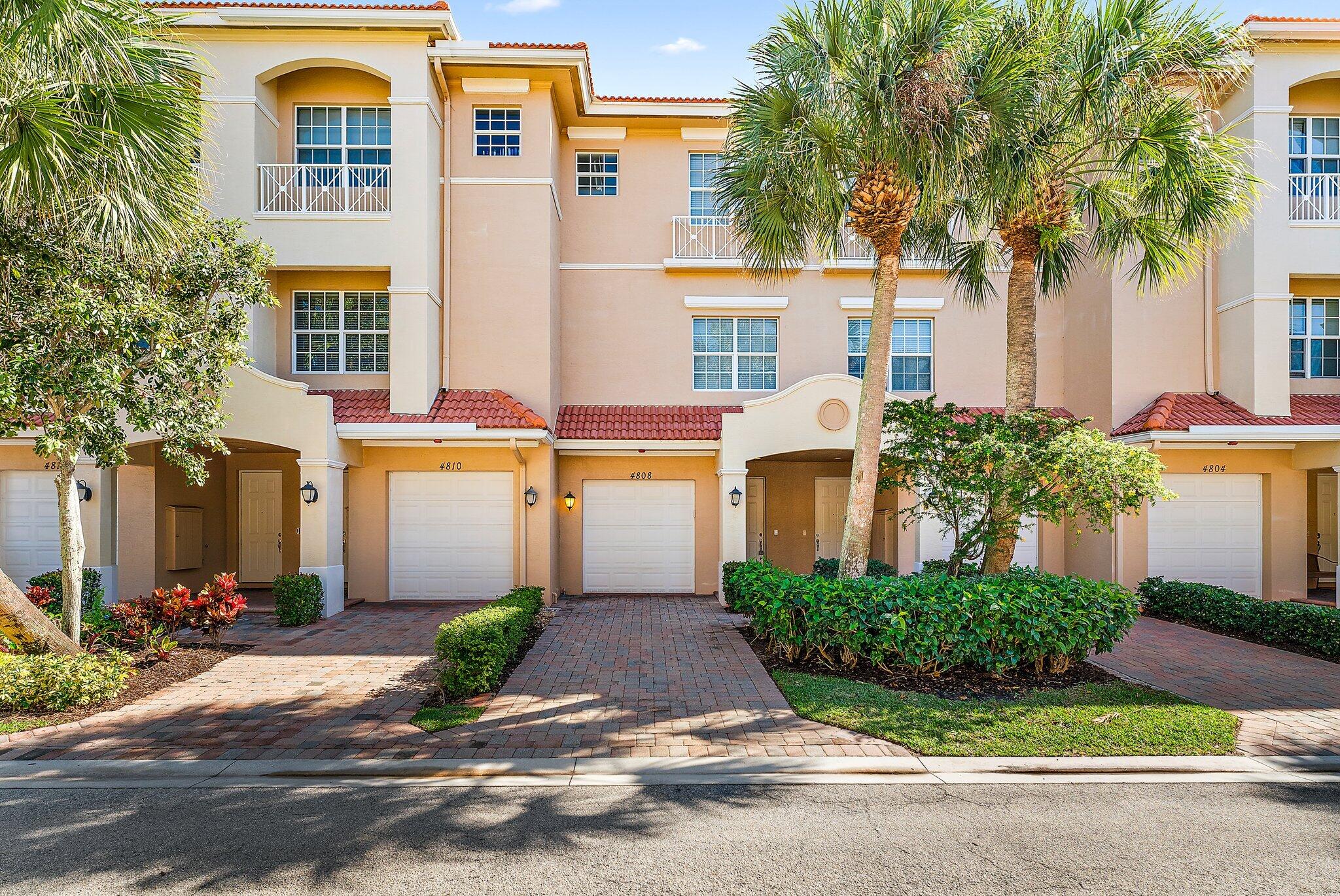 4808 Sawgrass Breeze Drive