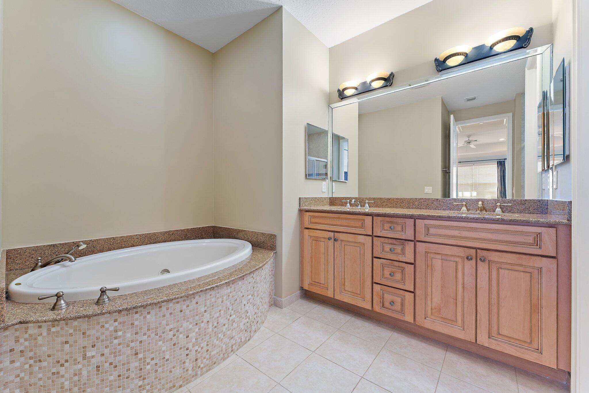 4808 Sawgrass Breeze Drive