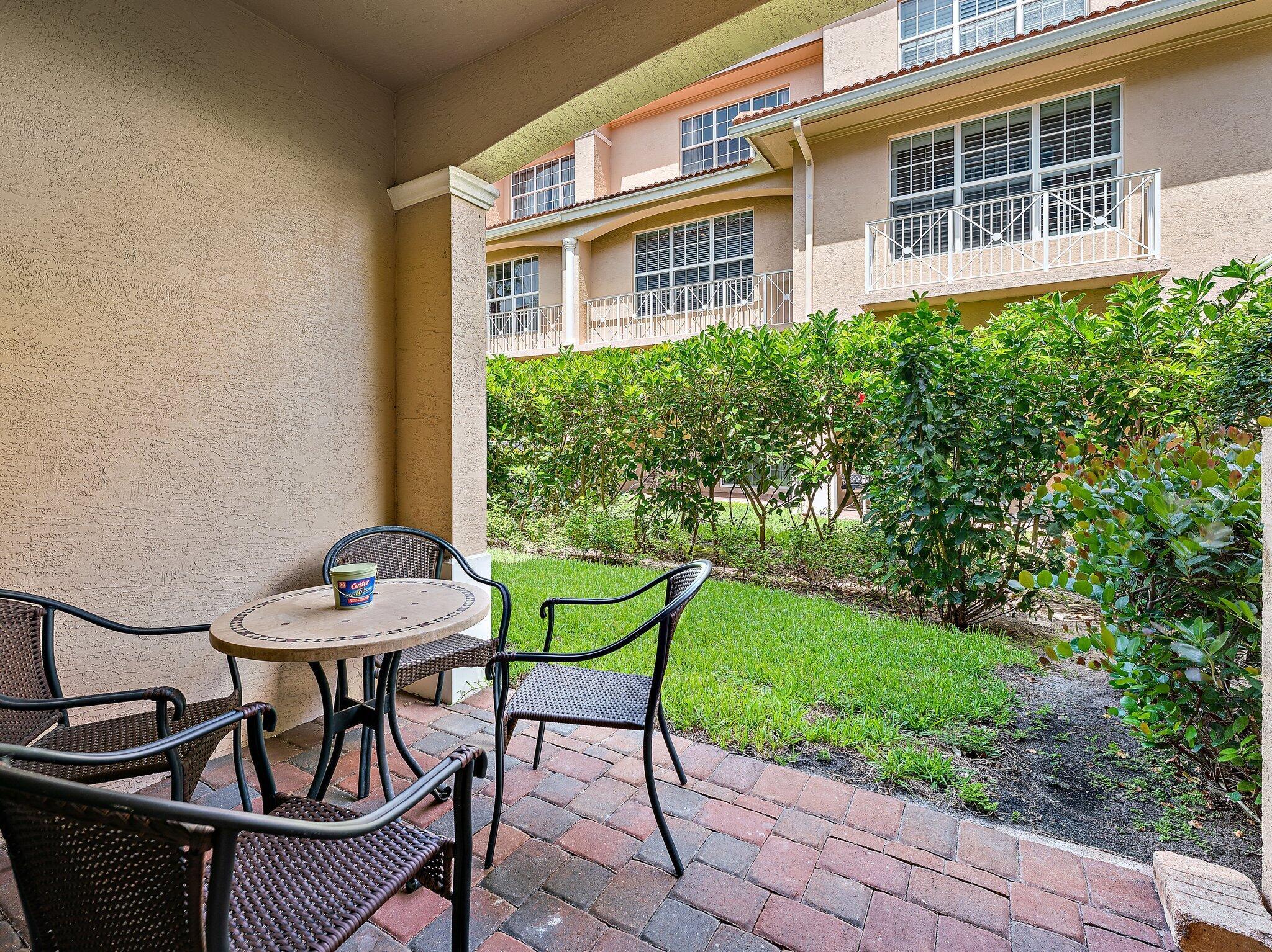 4808 Sawgrass Breeze Drive