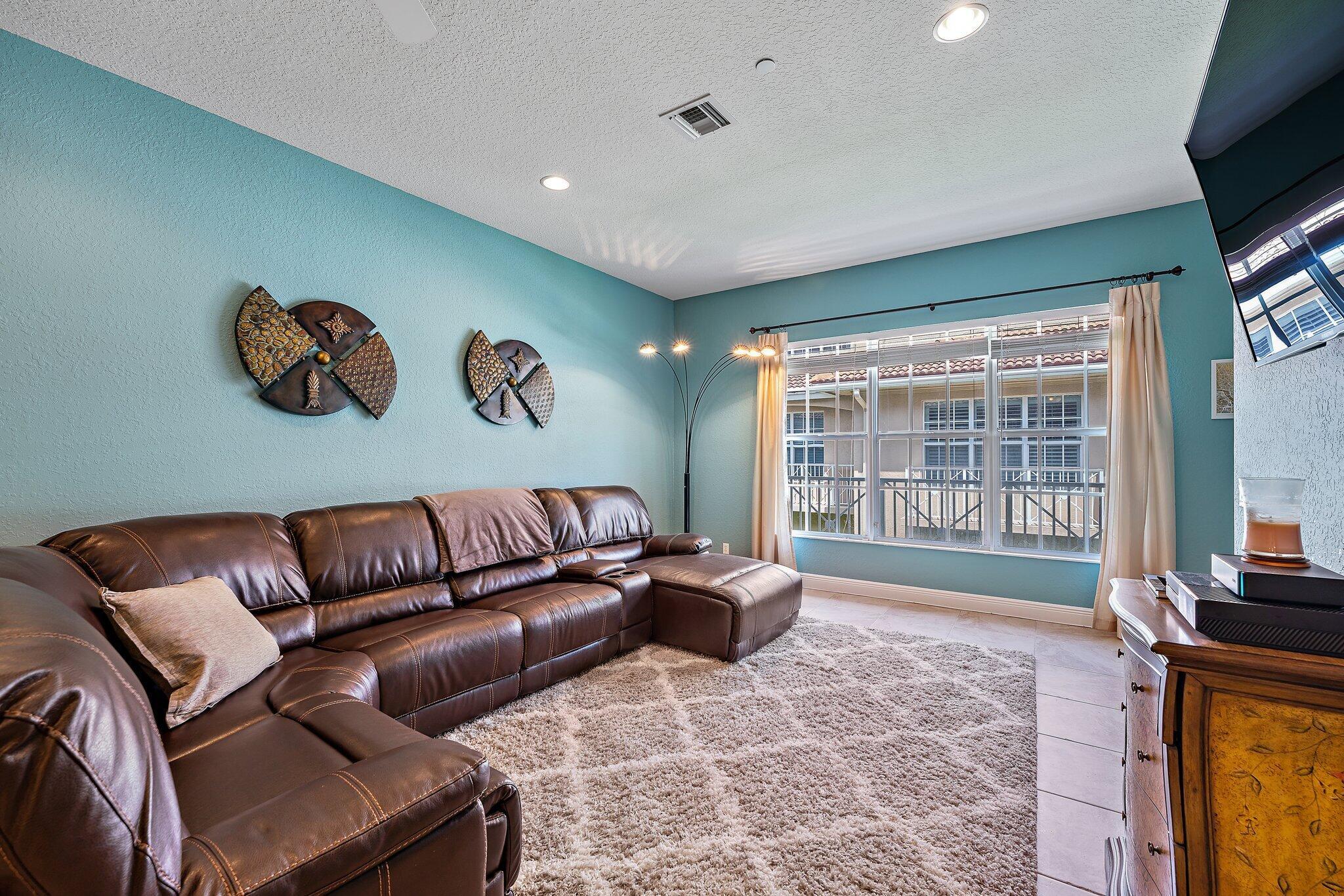 4808 Sawgrass Breeze Drive