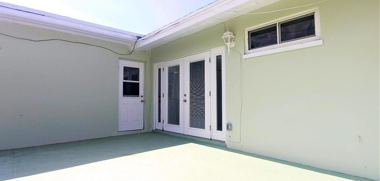 714 Hummingbird Way E