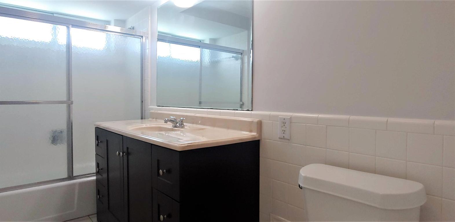 714 Hummingbird Way E