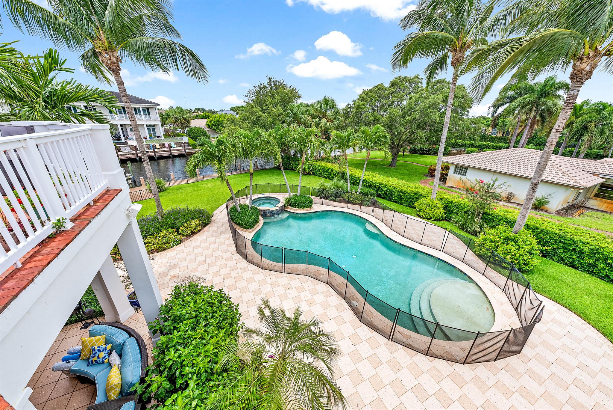 831 Country Club Drive