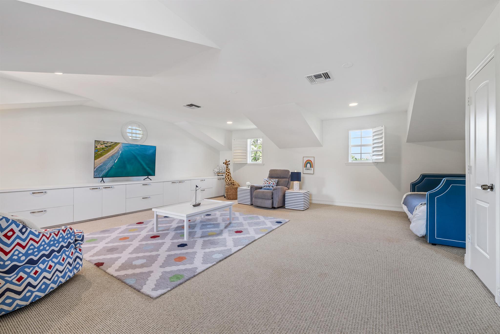 831 Country Club Drive