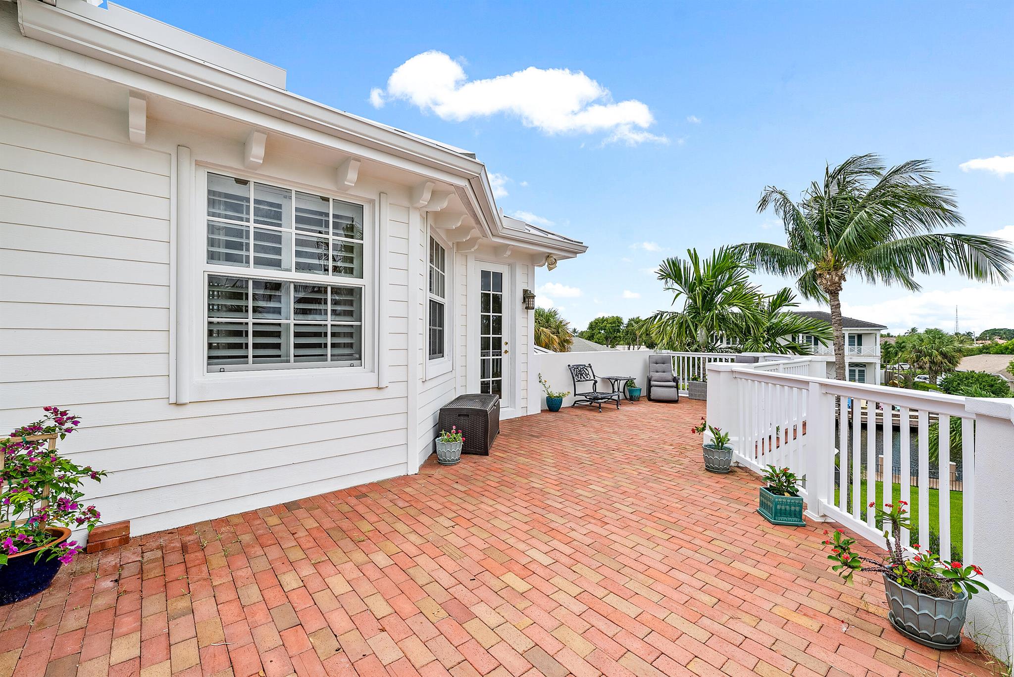 831 Country Club Drive