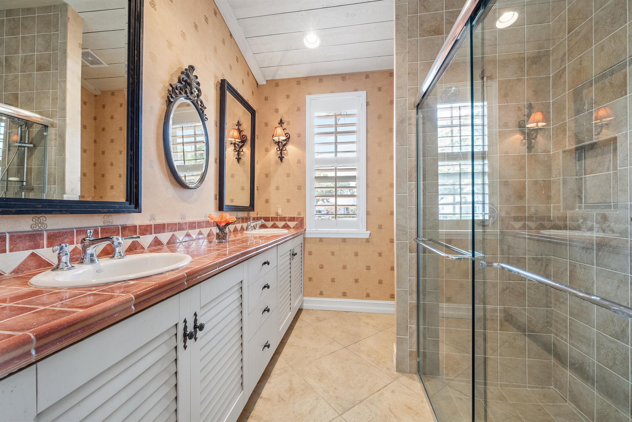 831 Country Club Drive