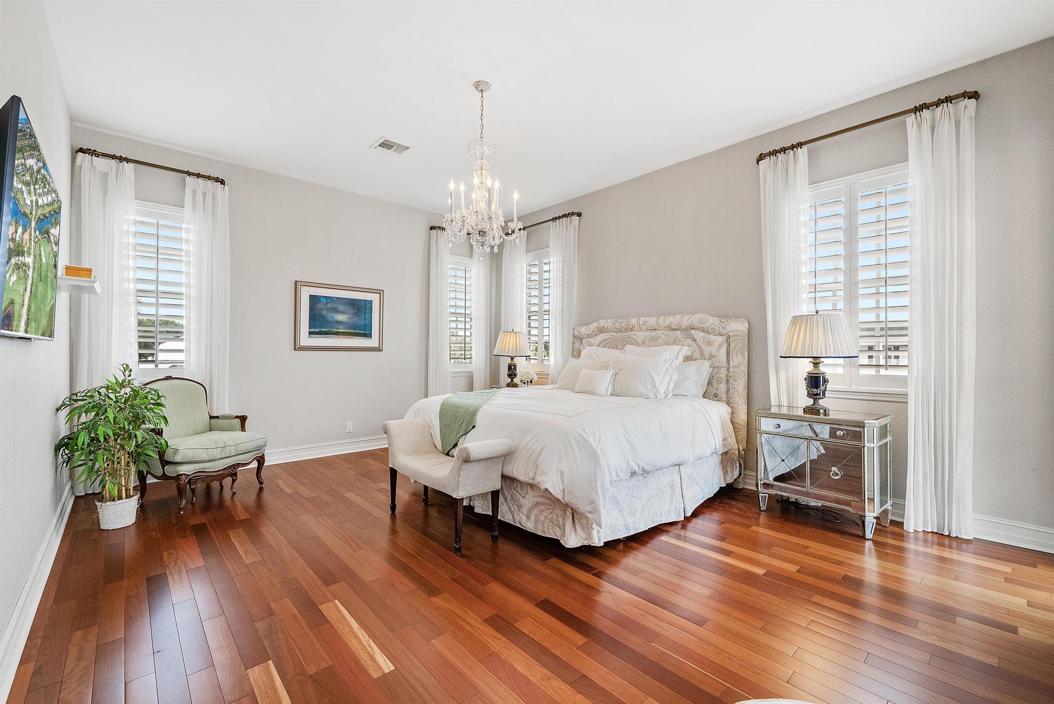 831 Country Club Drive