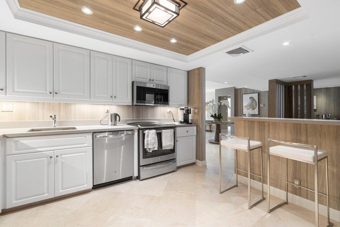 2784 S Ocean Boulevard 302 N