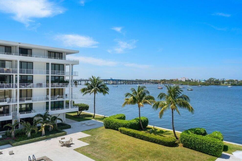 2784 S Ocean Boulevard 302 N