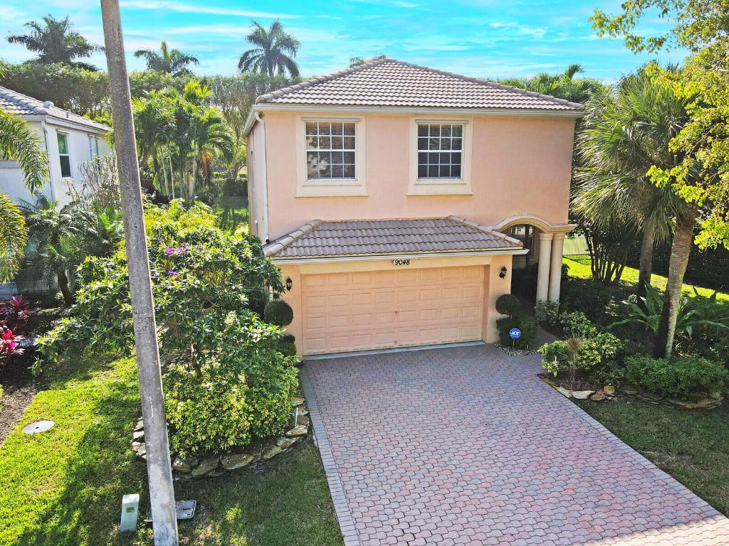 9048 Alexandra Circle