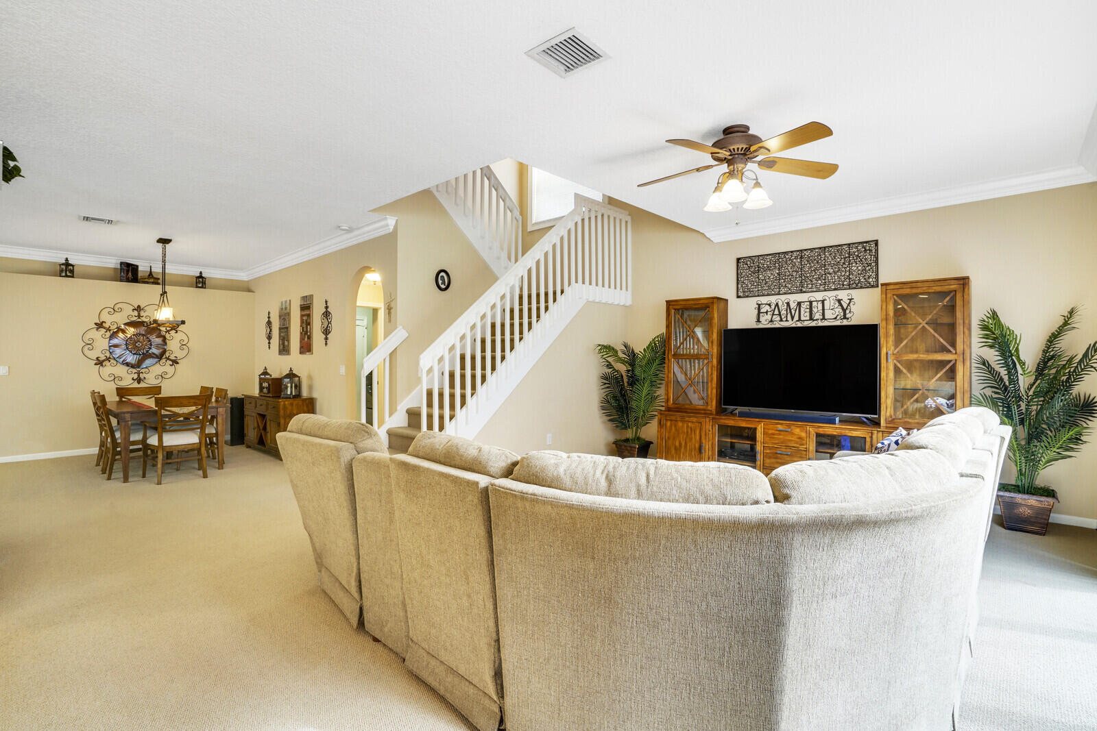 9048 Alexandra Circle