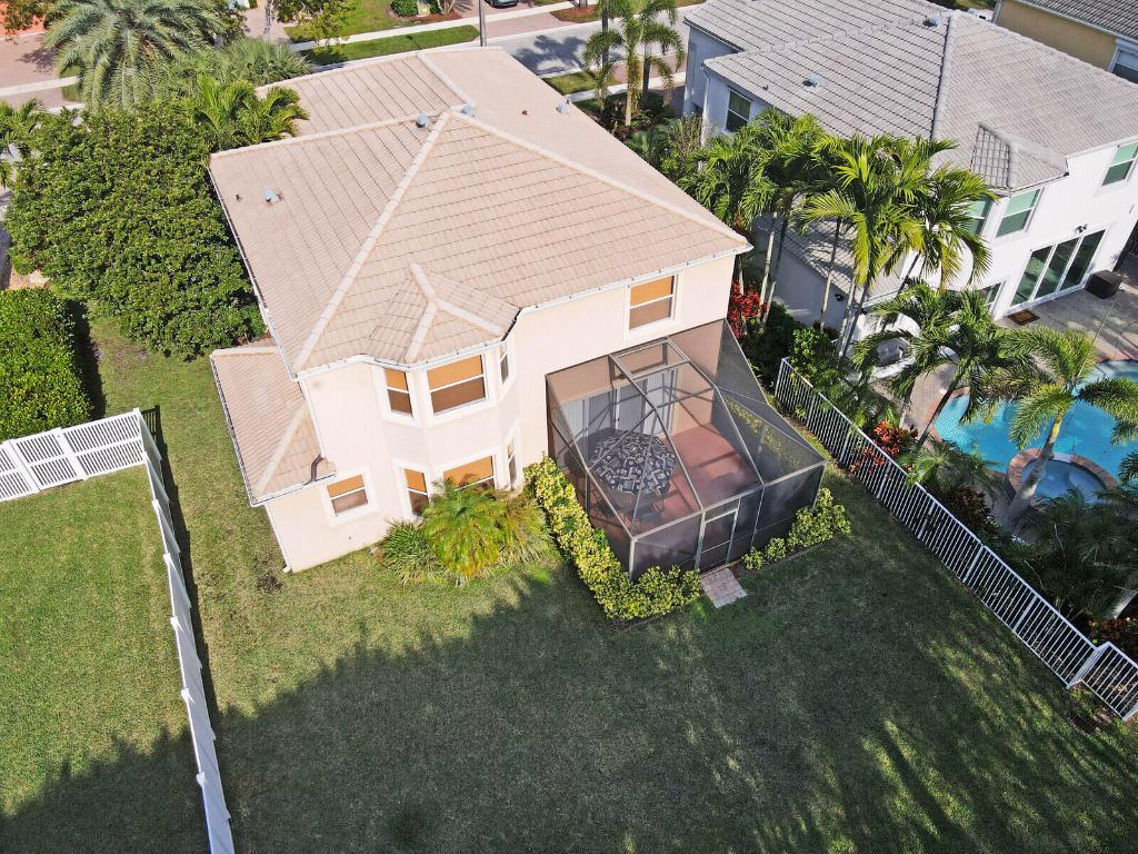 9048 Alexandra Circle