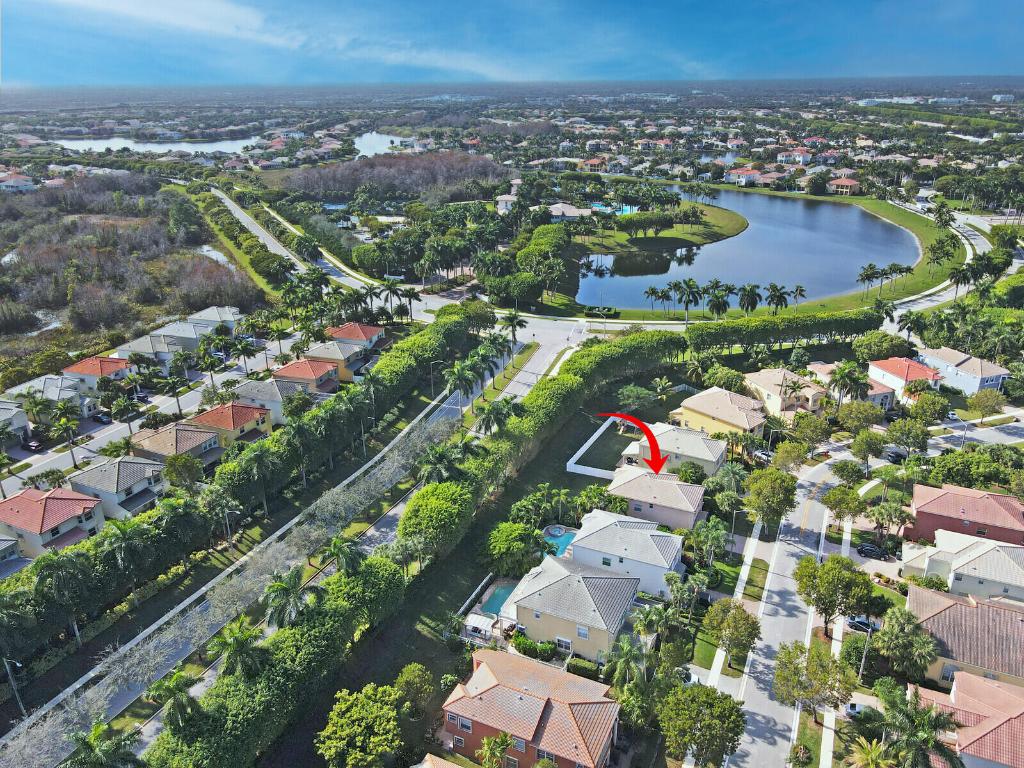 9048 Alexandra Circle