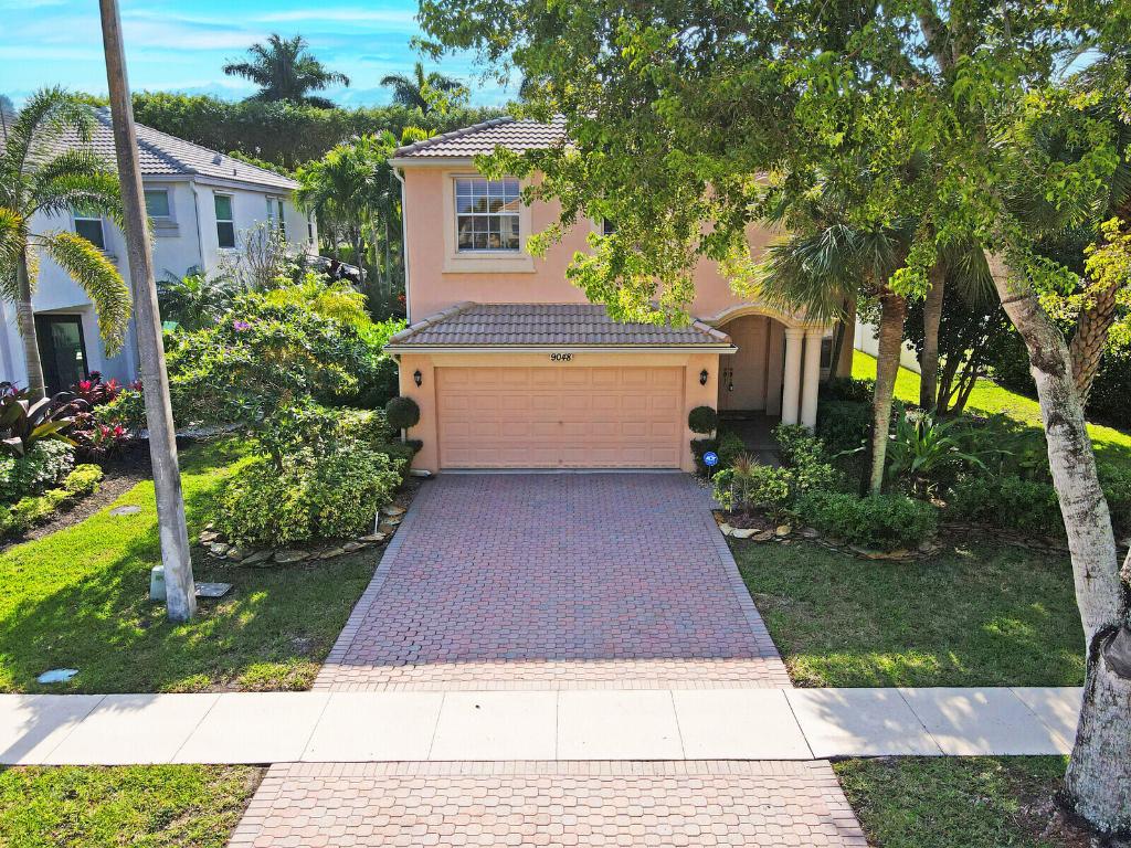 9048 Alexandra Circle