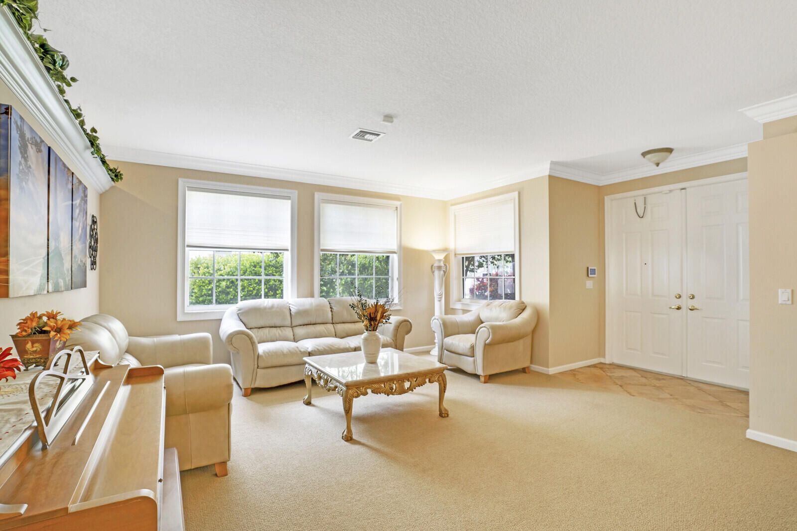 9048 Alexandra Circle