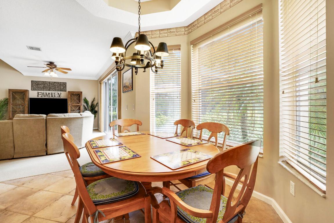 9048 Alexandra Circle