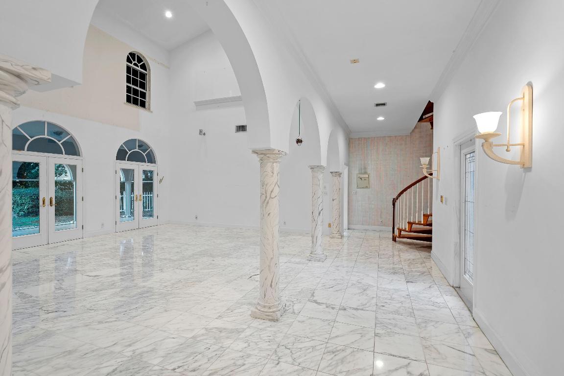 18385 SE Village Circle