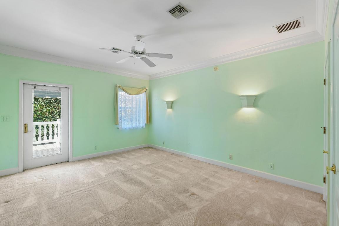 18385 SE Village Circle