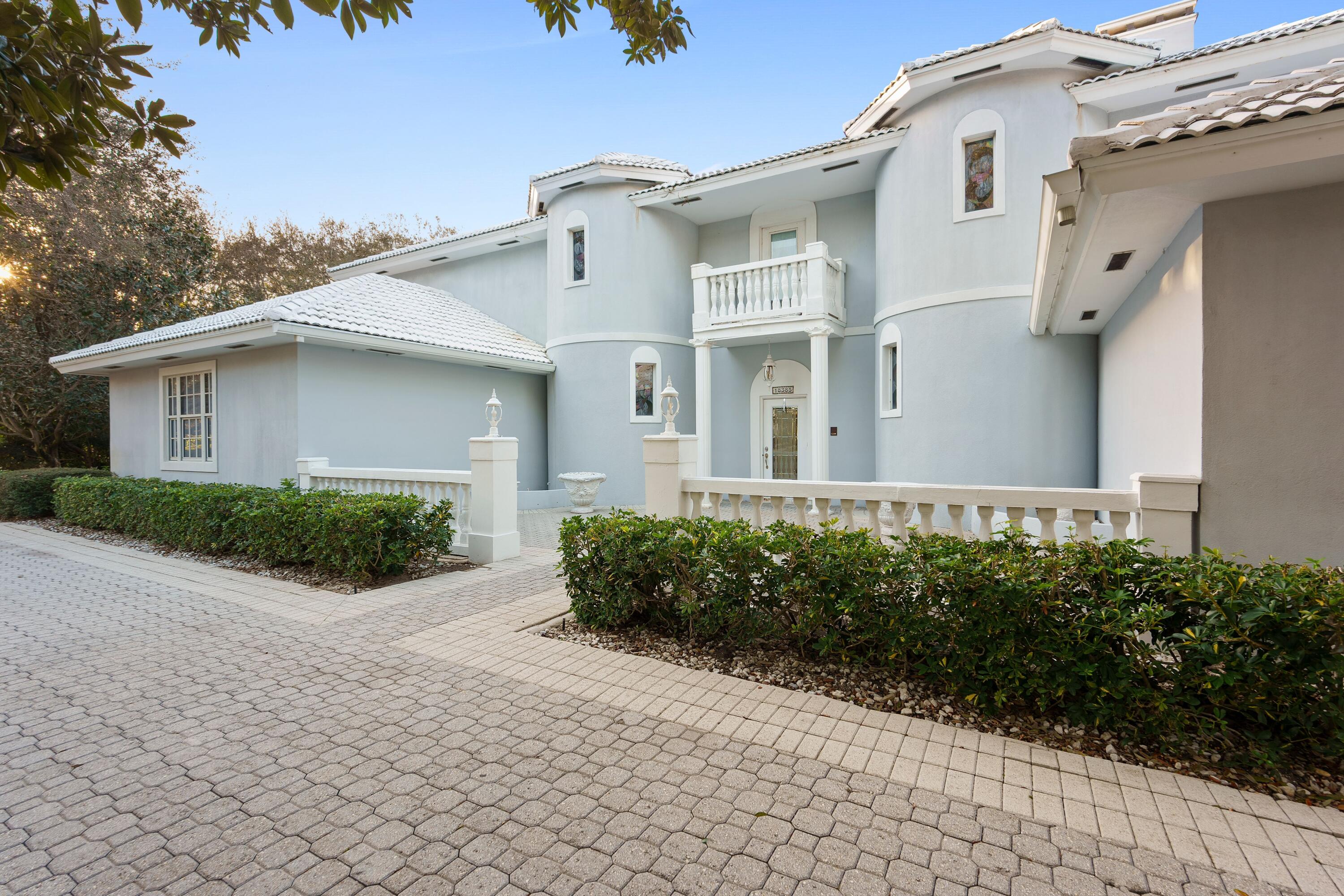 18385 SE Village Circle