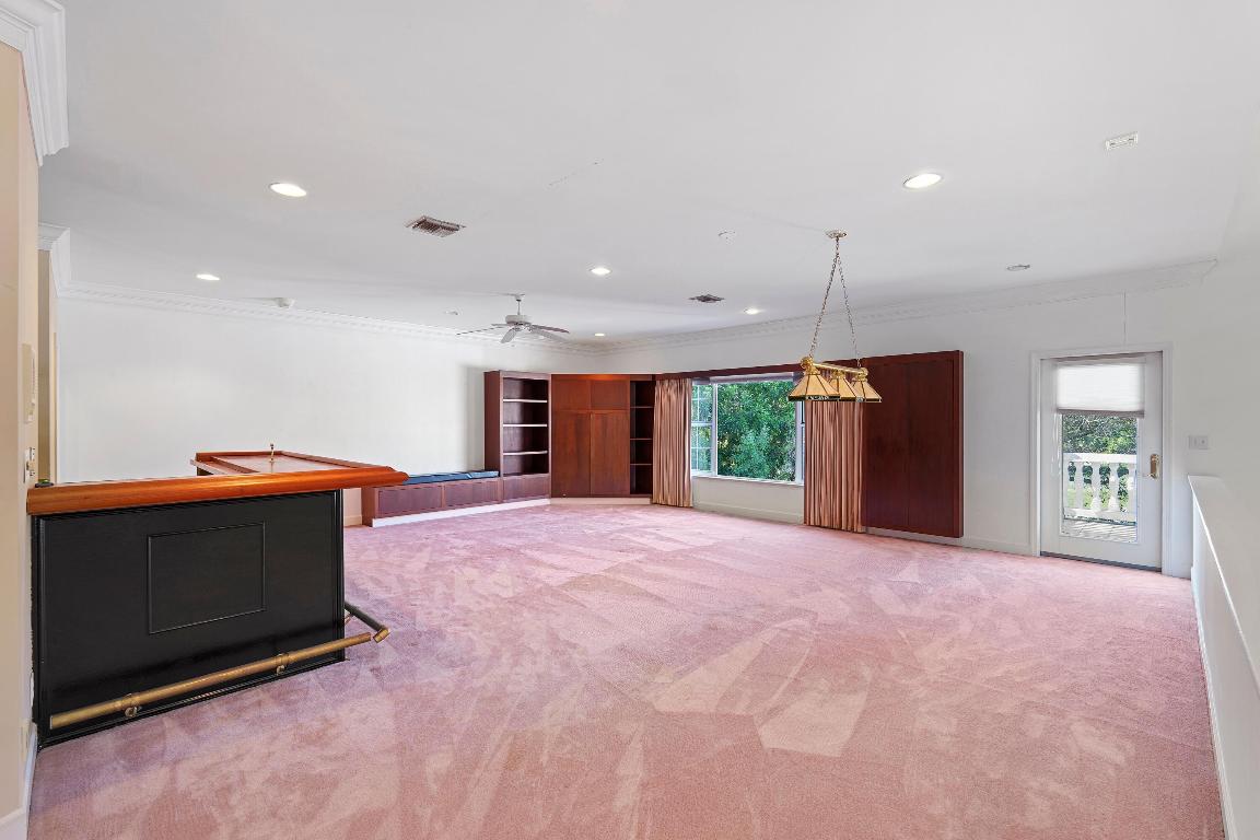 18385 SE Village Circle