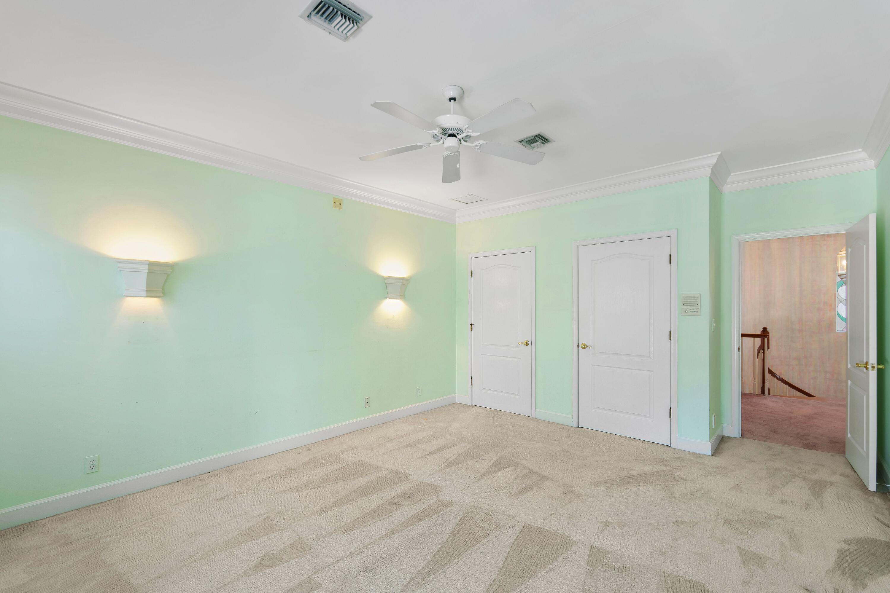 18385 SE Village Circle