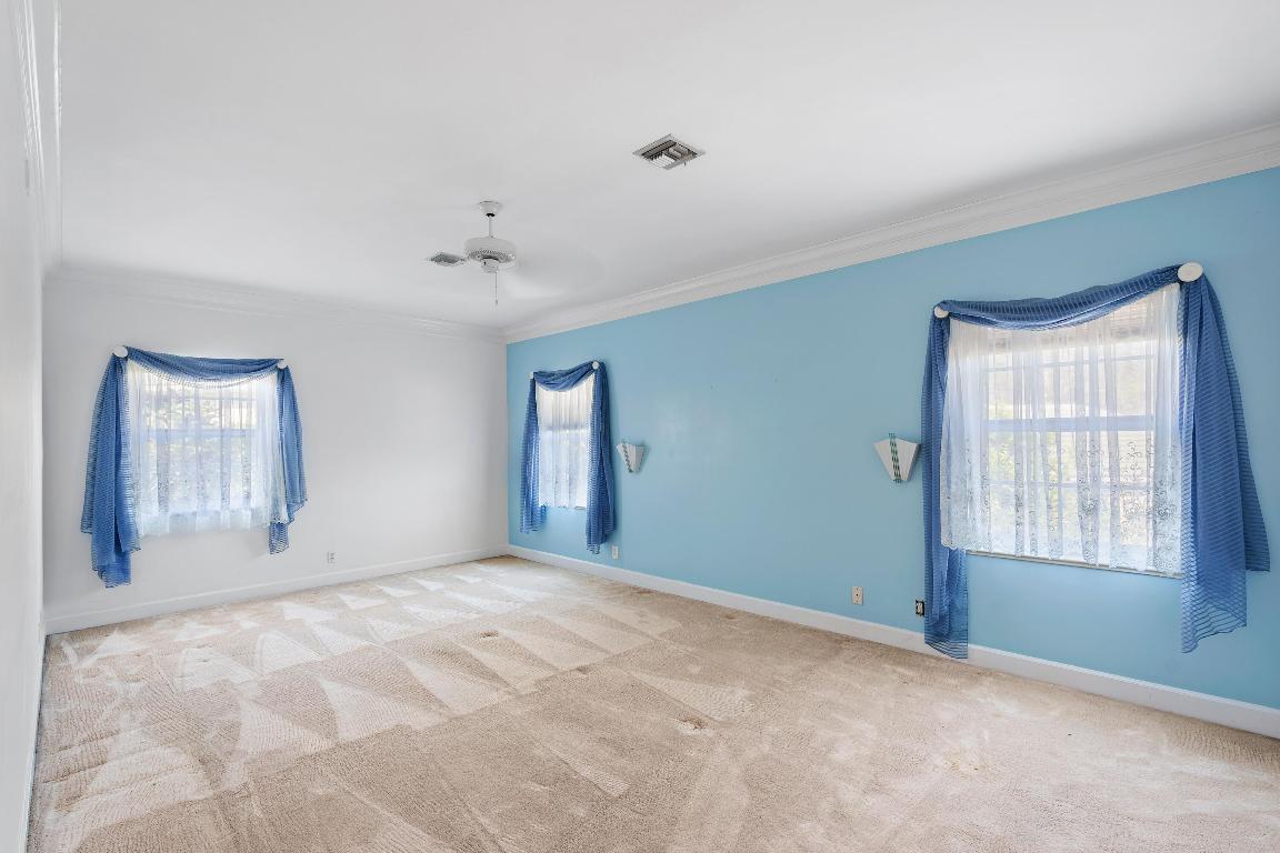 18385 SE Village Circle