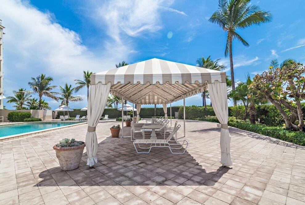 139 Sunrise Avenue 204