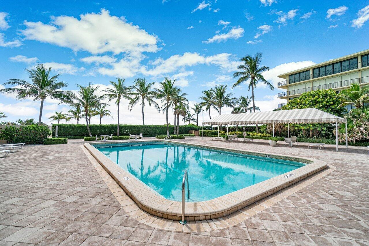 139 Sunrise Avenue 204