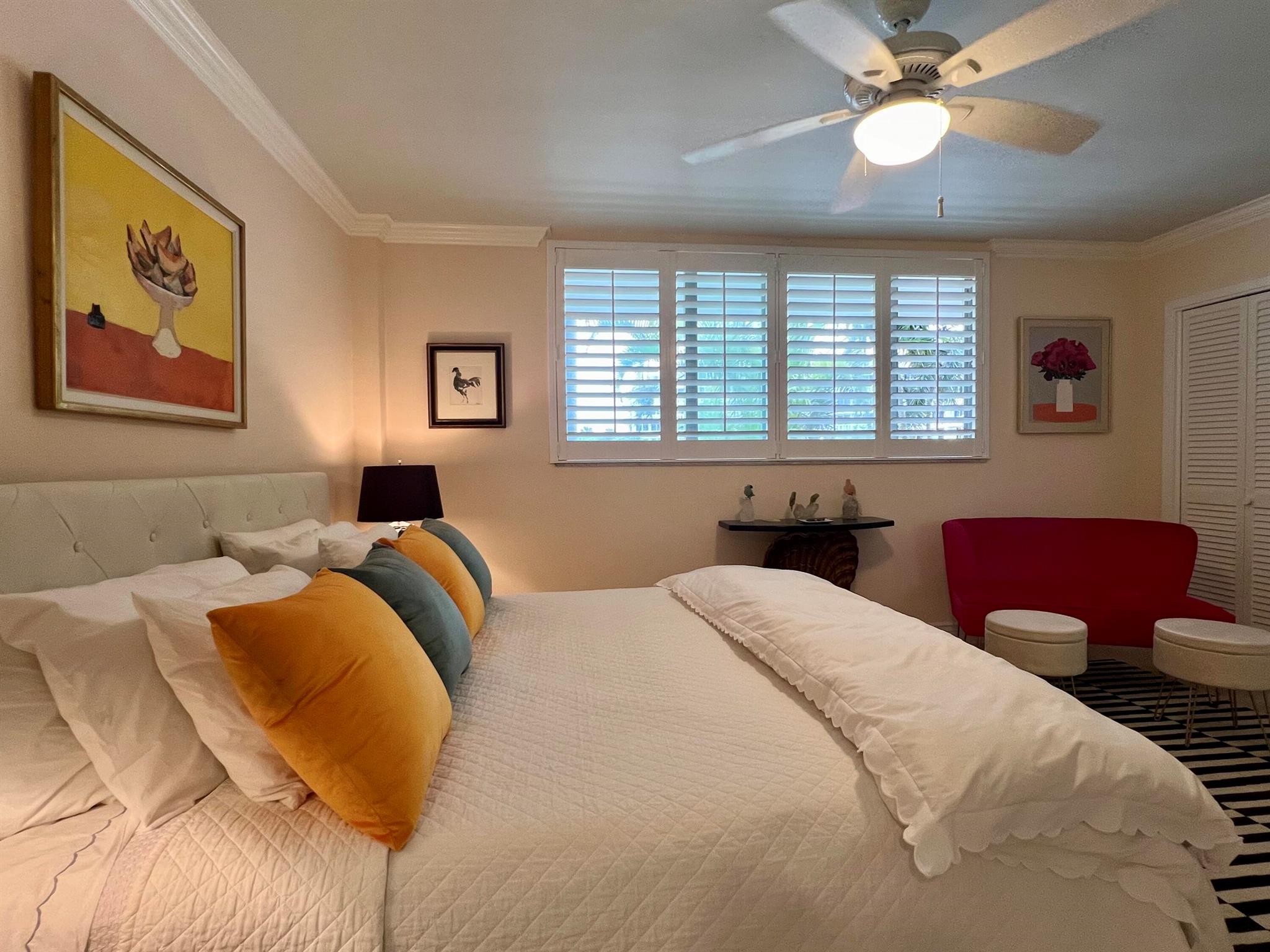 139 Sunrise Avenue 204