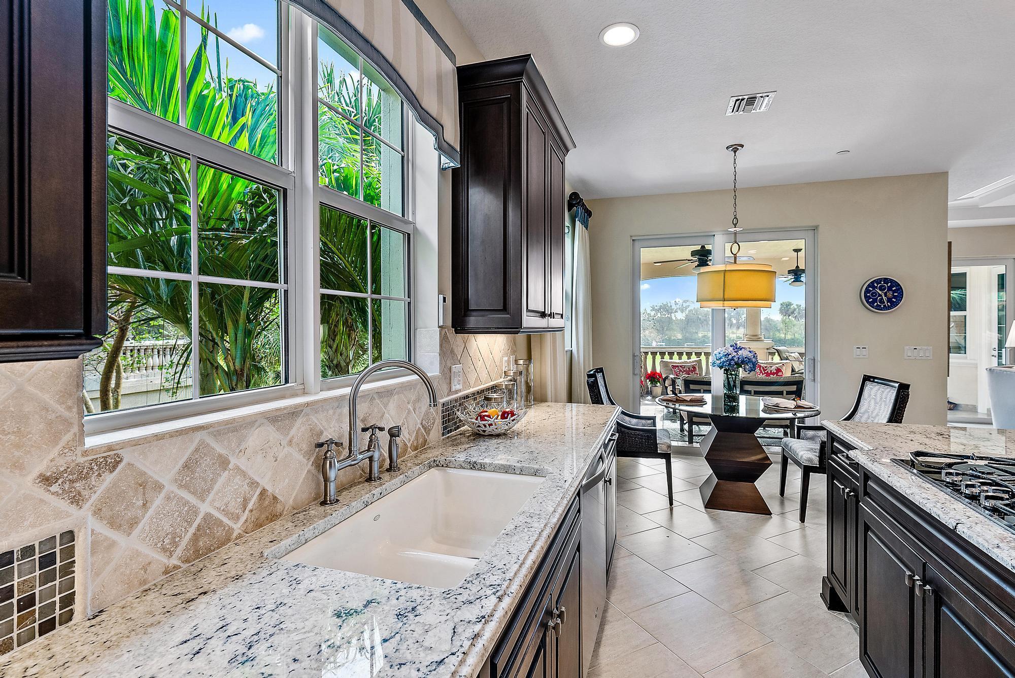 226 Tresana Boulevard 60