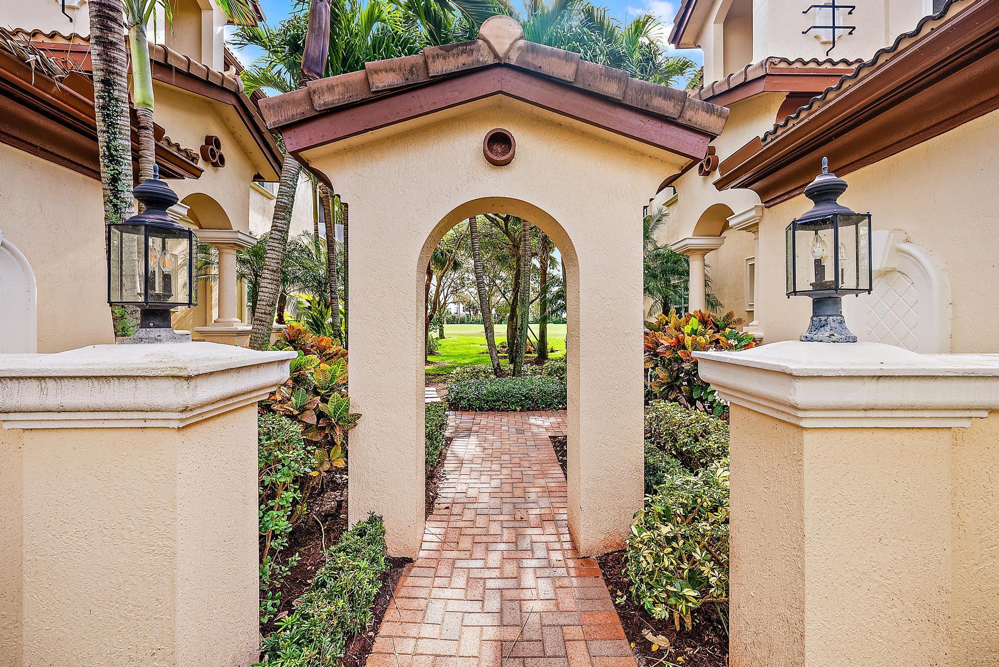 226 Tresana Boulevard 60