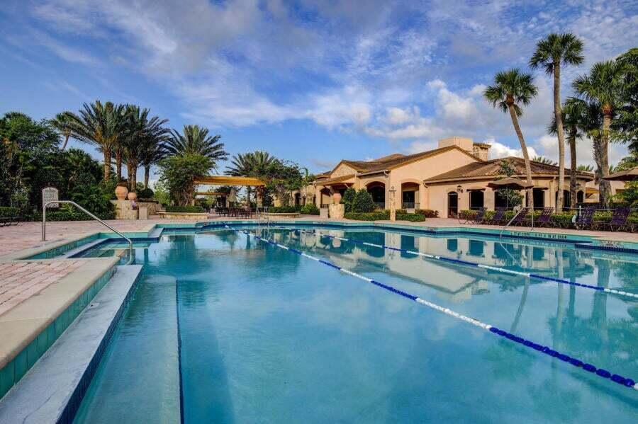 226 Tresana Boulevard 60