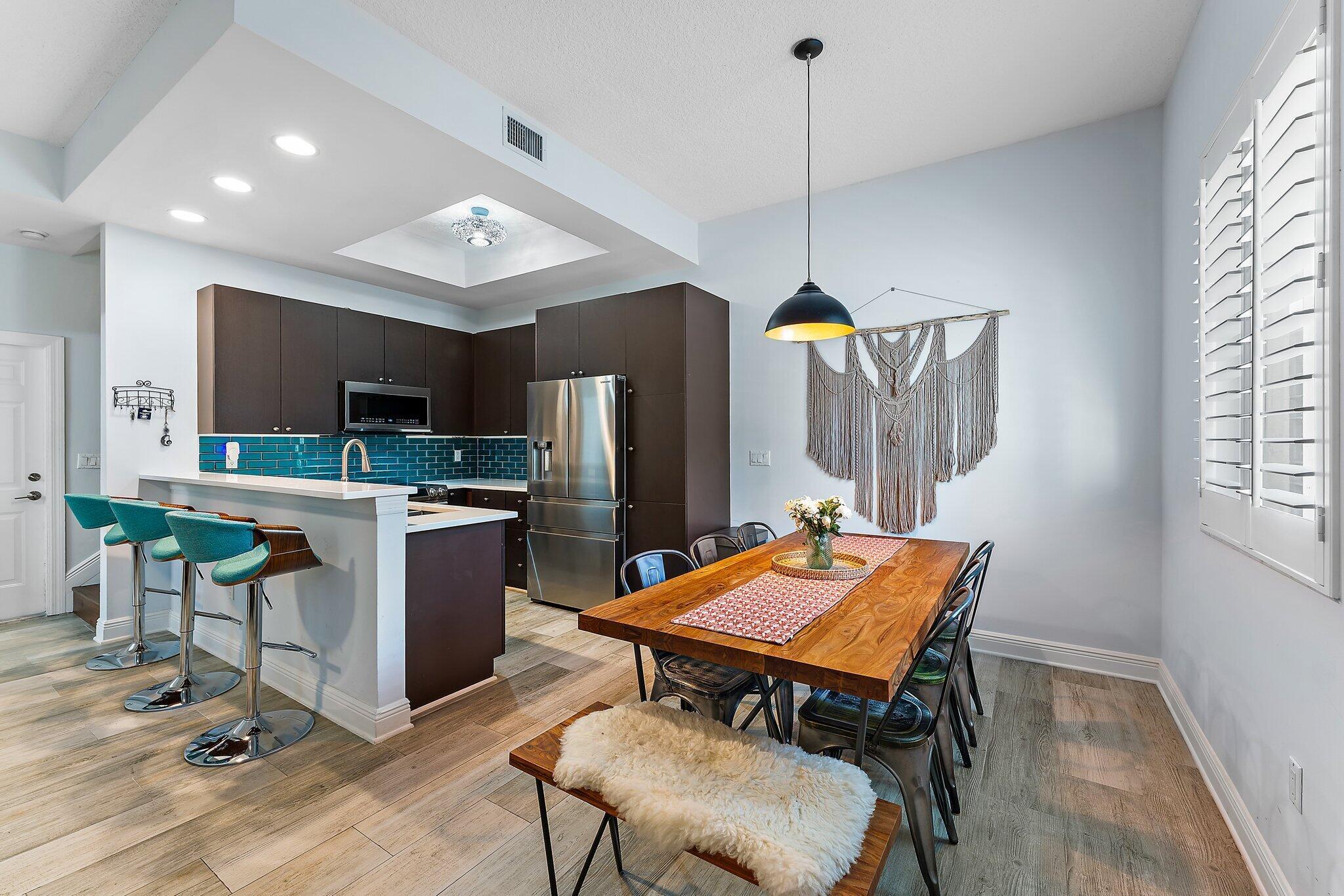 518 N Federal Highway 14