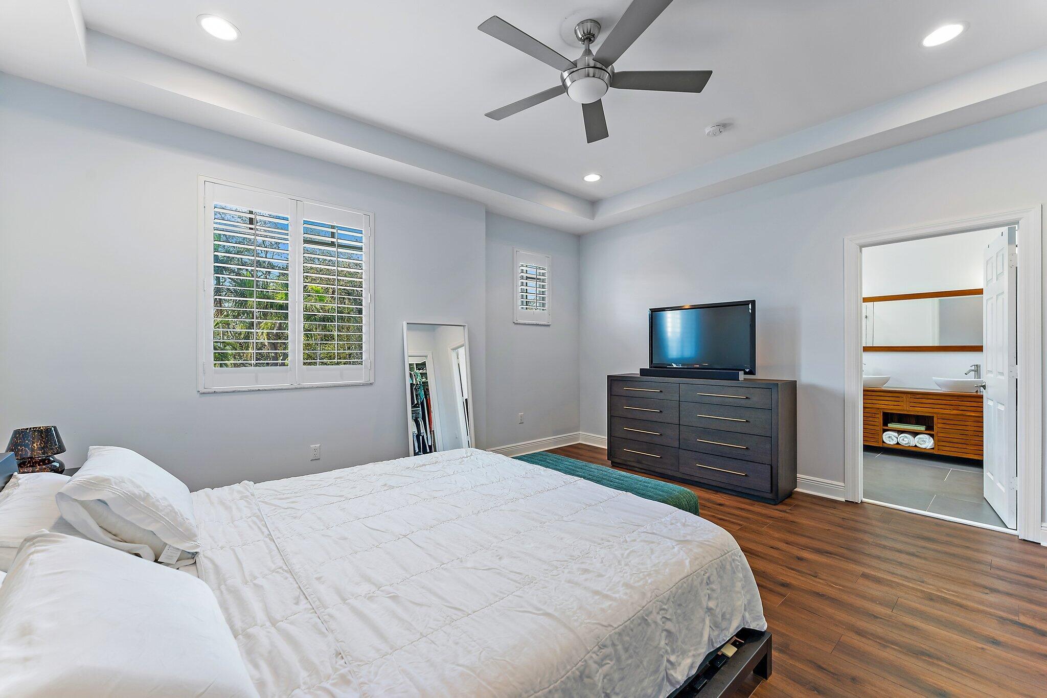 518 N Federal Highway 14